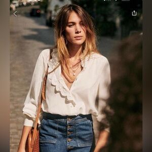 Very good condition only wear once. white silk shirt.